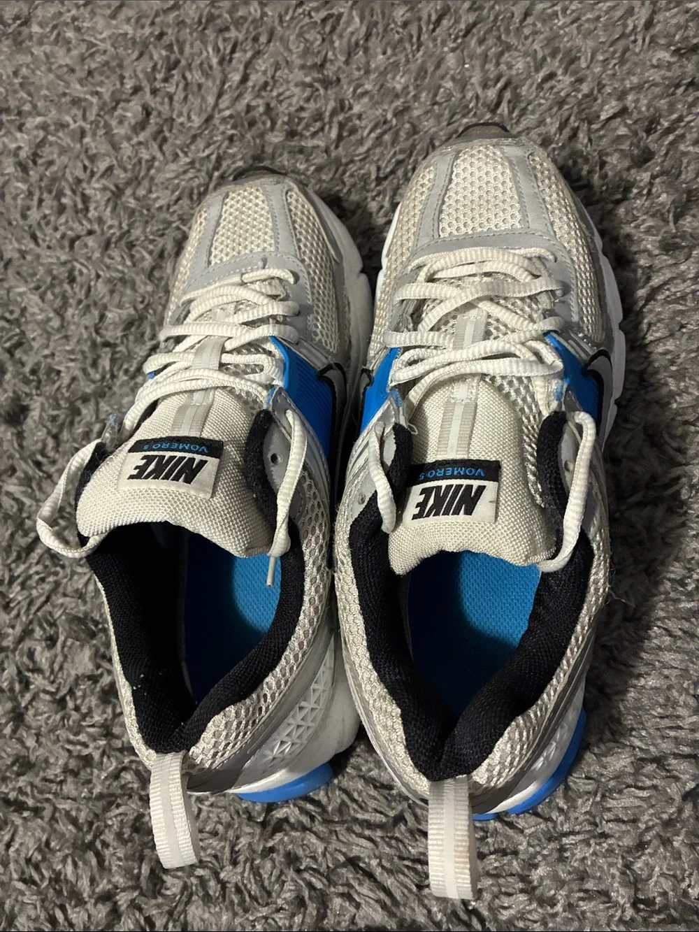 Nike vomero 5